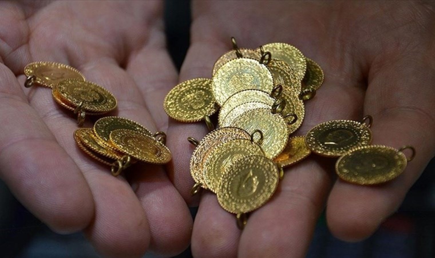 Altının gram fiyatı yatay seyrediyor! Gram altın, çeyrek altın, Cumhuriyet altını ne kadar oldu? 23 Temmuz 2024 altın fiyatları…